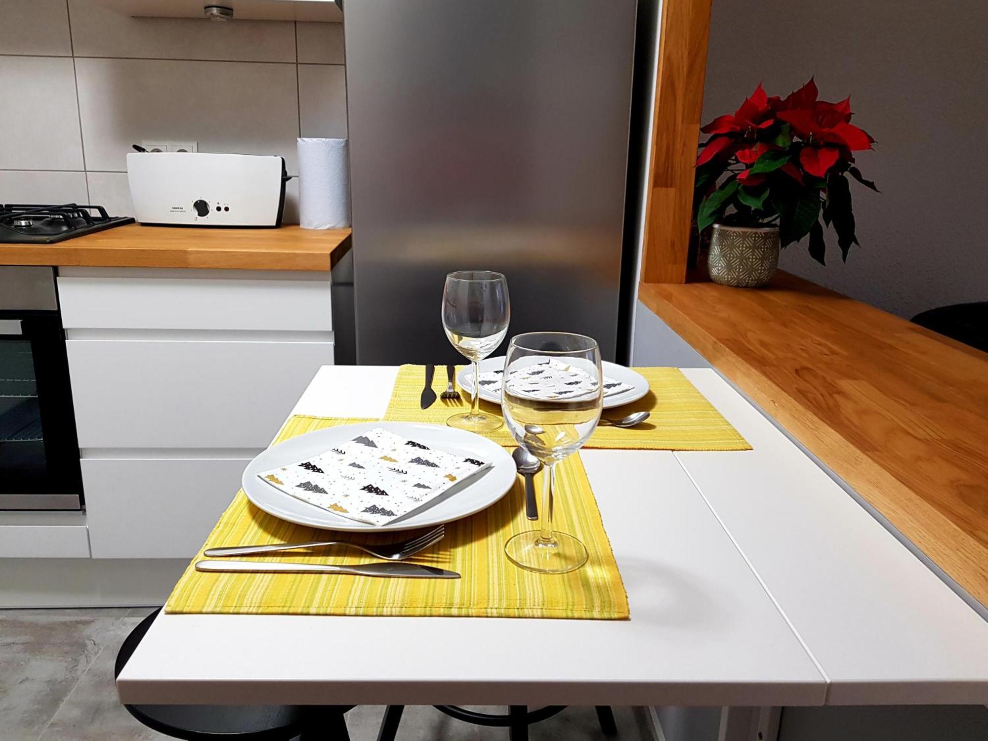 Apartament Wygodny Dwupokojowy Apartament Pomiedzy Lotniskiem A Centrum Warszawa Zewnętrze zdjęcie